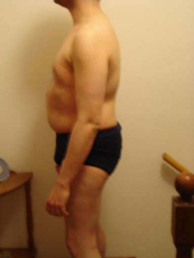 A photo of a 5'6" man showing a snapshot of 165 pounds at a height of 5'6