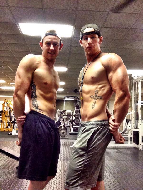 Before and After 75 lbs Muscle Gain 6 feet 2 Male 125 lbs to 200 lbs