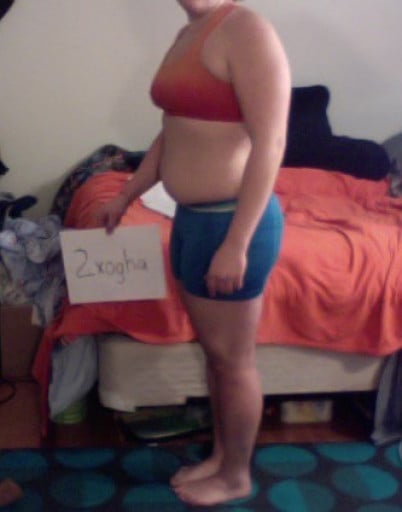 A before and after photo of a 5'4" female showing a snapshot of 161 pounds at a height of 5'4