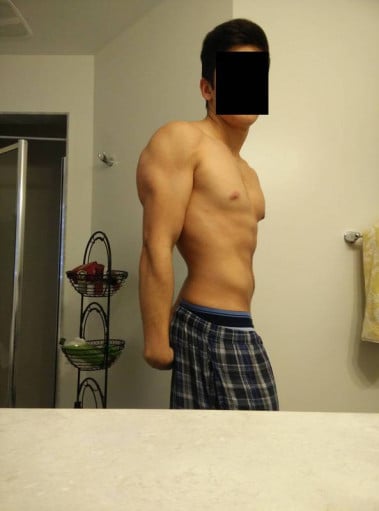 A before and after photo of a 5'8" male showing a fat loss from 162 pounds to 150 pounds. A total loss of 12 pounds.
