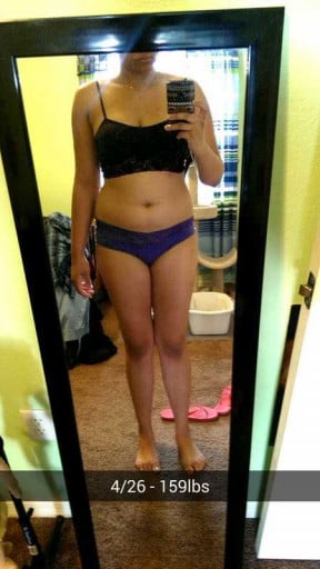 A picture of a 5'5" female showing a weight loss from 159 pounds to 135 pounds. A net loss of 24 pounds.