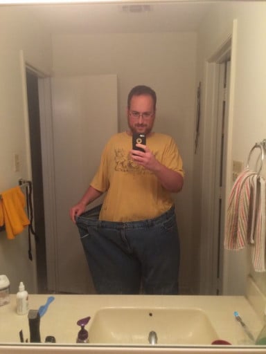 A progress pic of a 6'2" man showing a weight cut from 389 pounds to 283 pounds. A net loss of 106 pounds.