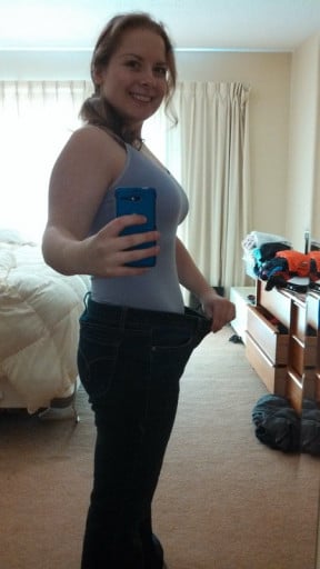A picture of a 5'2" female showing a weight loss from 177 pounds to 138 pounds. A total loss of 39 pounds.