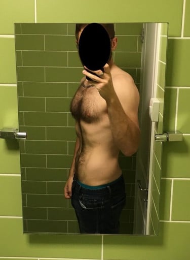 2 Pics of a 6 foot 184 lbs Male Fitness Inspo