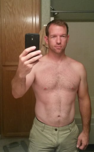 A picture of a 5'7" male showing a fat loss from 205 pounds to 165 pounds. A respectable loss of 40 pounds.