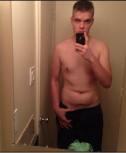 A photo of a 6'4" man showing a weight reduction from 300 pounds to 194 pounds. A total loss of 106 pounds.