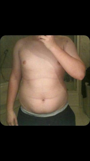 A photo of a 6'0" man showing a weight reduction from 220 pounds to 191 pounds. A respectable loss of 29 pounds.