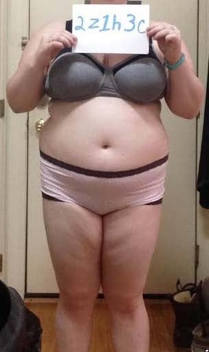A progress pic of a 5'3" woman showing a snapshot of 207 pounds at a height of 5'3