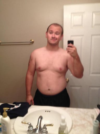 A picture of a 5'10" male showing a weight cut from 226 pounds to 205 pounds. A total loss of 21 pounds.