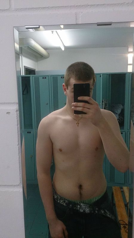 2 Pictures of a 185 lbs 6 feet 11 Male Weight Snapshot