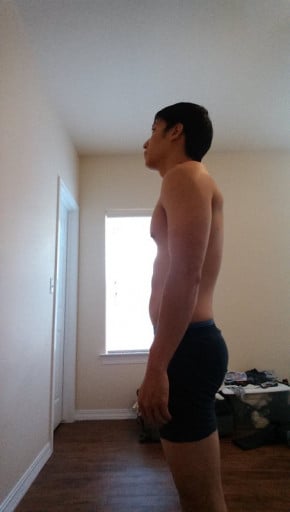 A picture of a 5'7" male showing a snapshot of 135 pounds at a height of 5'7