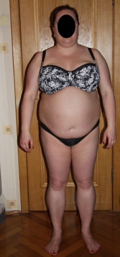 A progress pic of a 5'3" woman showing a snapshot of 204 pounds at a height of 5'3