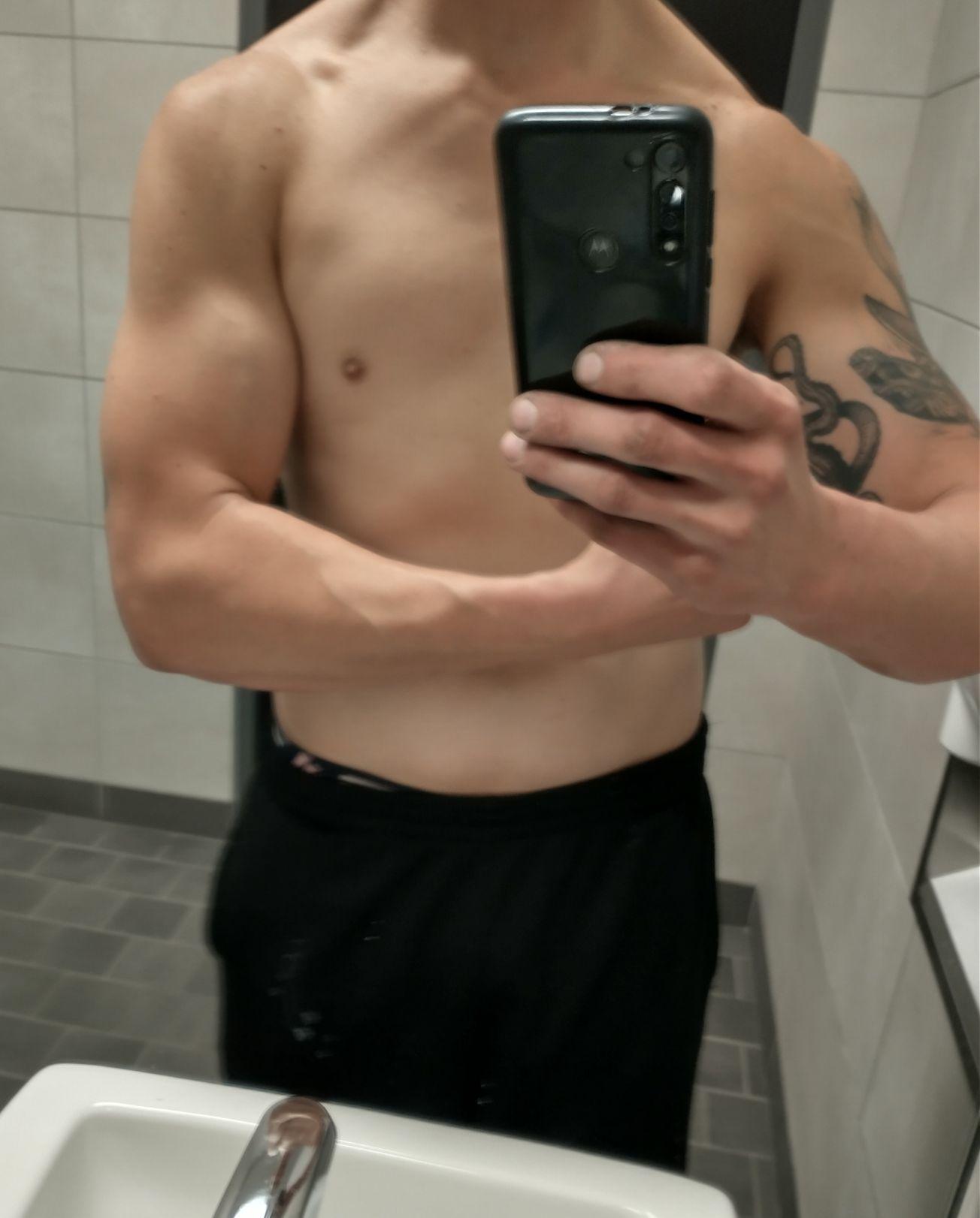 Before and After 40 lbs Weight Loss 6'1 Male 220 lbs to 180 lbs