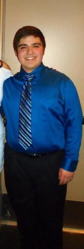 A progress pic of a 5'6" man showing a weight reduction from 220 pounds to 172 pounds. A respectable loss of 48 pounds.