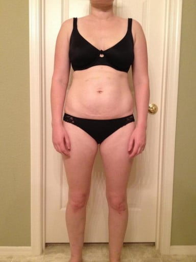 A progress pic of a 5'6" woman showing a snapshot of 142 pounds at a height of 5'6