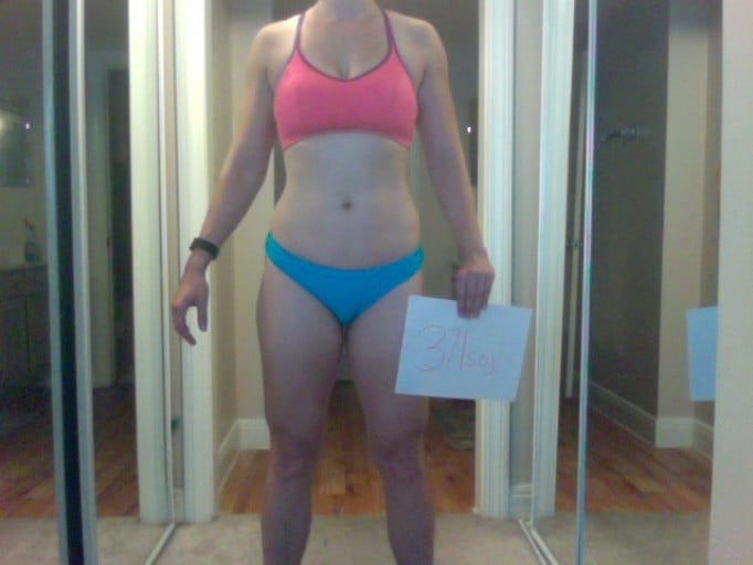 A before and after photo of a 5'9" female showing a snapshot of 165 pounds at a height of 5'9