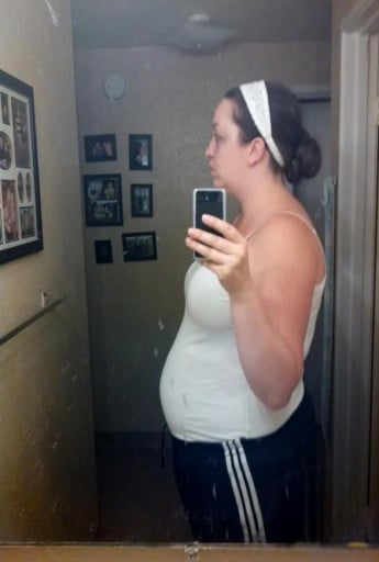 A progress pic of a 5'10" woman showing a weight loss from 269 pounds to 216 pounds. A total loss of 53 pounds.