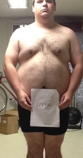 A photo of a 5'10" man showing a snapshot of 290 pounds at a height of 5'10