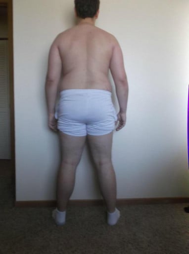 A photo of a 5'10" man showing a snapshot of 230 pounds at a height of 5'10