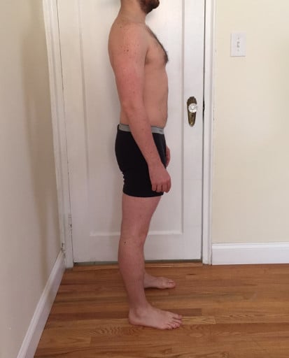 A photo of a 5'6" man showing a snapshot of 151 pounds at a height of 5'6