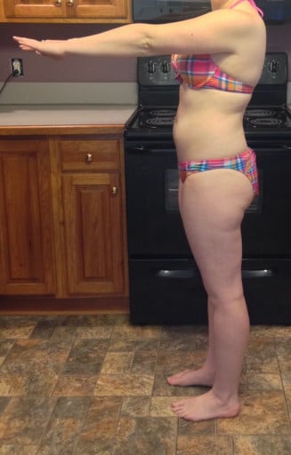 A picture of a 5'4" female showing a snapshot of 145 pounds at a height of 5'4