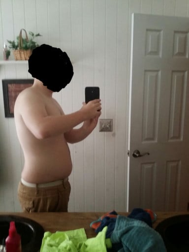 A before and after photo of a 5'10" male showing a fat loss from 215 pounds to 160 pounds. A respectable loss of 55 pounds.