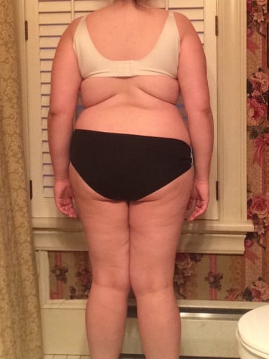 A progress pic of a 5'8" woman showing a snapshot of 252 pounds at a height of 5'8