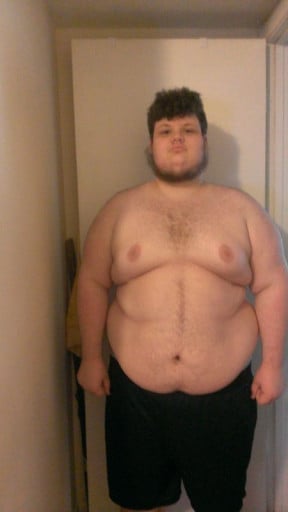 A progress pic of a 5'11" man showing a weight reduction from 405 pounds to 275 pounds. A net loss of 130 pounds.
