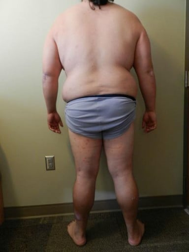4 Photos of a 5 foot 9 280 lbs Male Fitness Inspo