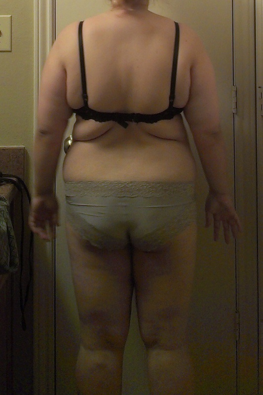 4 Pictures of a 235 lbs 5 foot 5 Female Fitness Inspo