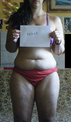 A picture of a 5'6" female showing a snapshot of 174 pounds at a height of 5'6
