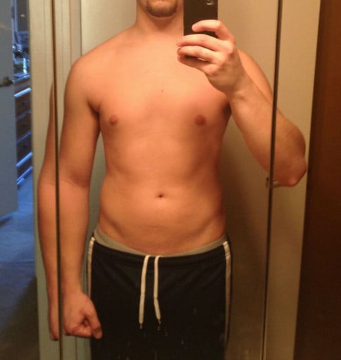 A photo of a 5'9" man showing a muscle gain from 165 pounds to 180 pounds. A net gain of 15 pounds.
