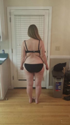 A photo of a 5'6" woman showing a snapshot of 184 pounds at a height of 5'6