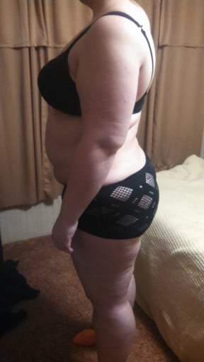 3 Pictures of a 294 lbs 6 foot Female Weight Snapshot