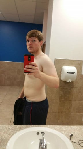 A picture of a 6'0" male showing a fat loss from 225 pounds to 196 pounds. A respectable loss of 29 pounds.