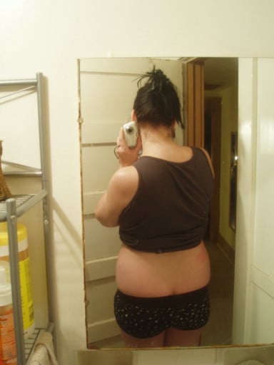 A photo of a 5'8" woman showing a snapshot of 165 pounds at a height of 5'8