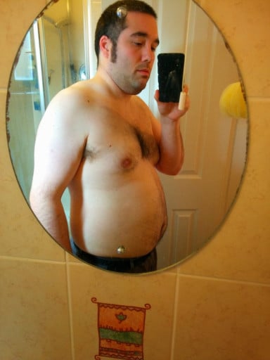 A before and after photo of a 5'10" male showing a fat loss from 233 pounds to 181 pounds. A net loss of 52 pounds.