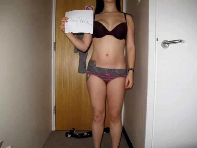 A photo of a 5'1" woman showing a snapshot of 112 pounds at a height of 5'1