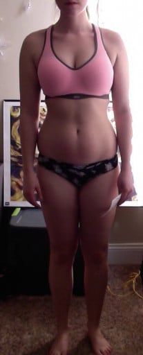 A before and after photo of a 5'6" female showing a snapshot of 138 pounds at a height of 5'6