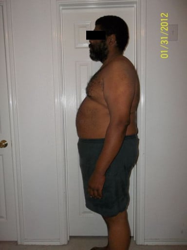 A before and after photo of a 6'1" male showing a weight cut from 305 pounds to 299 pounds. A respectable loss of 6 pounds.