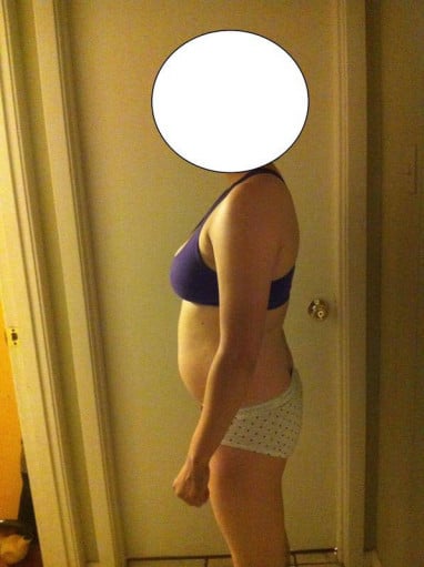 A photo of a 5'5" woman showing a snapshot of 143 pounds at a height of 5'5