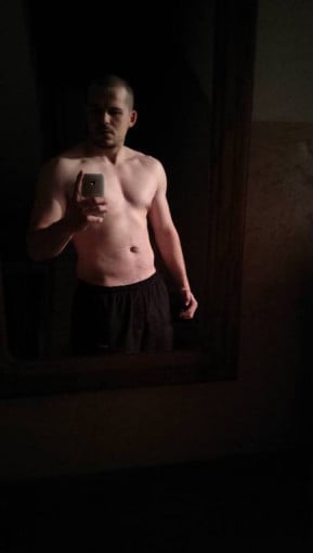 A before and after photo of a 6'2" male showing a weight cut from 265 pounds to 198 pounds. A total loss of 67 pounds.