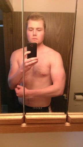 A progress pic of a 6'3" man showing a weight bulk from 188 pounds to 220 pounds. A total gain of 32 pounds.