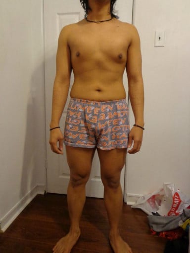 A picture of a 5'4" male showing a snapshot of 137 pounds at a height of 5'4