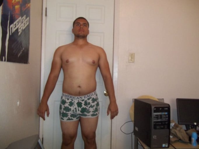 4 Pics of a 208 lbs 5'10 Male Weight Snapshot