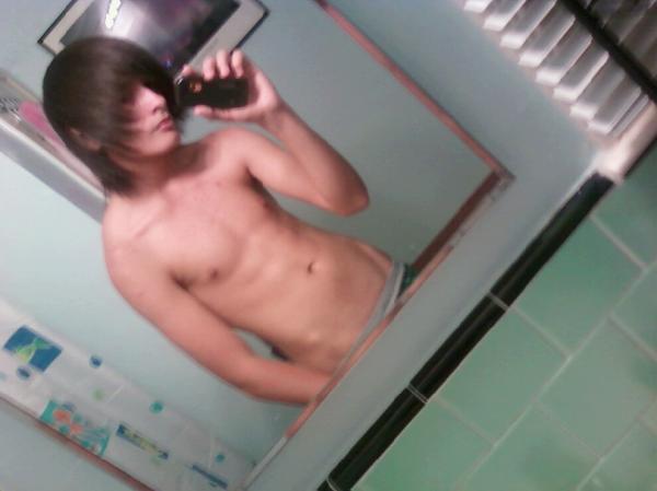 40 lbs Weight Gain Before and After 5 feet 7 Male 130 lbs to 170 lbs