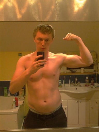 A picture of a 6'4" male showing a weight bulk from 182 pounds to 210 pounds. A respectable gain of 28 pounds.