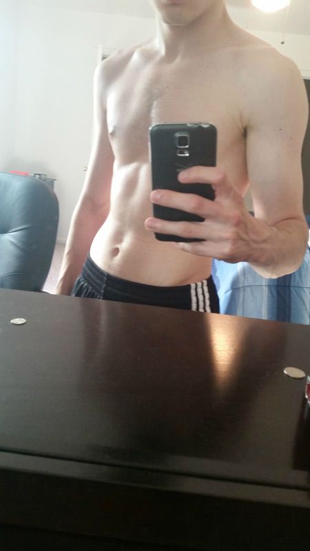 Progress Pics of 10 lbs Weight Gain 5 feet 8 Male 125 lbs to 135 lbs