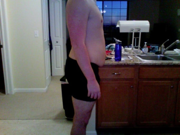 A picture of a 6'11" male showing a snapshot of 219 pounds at a height of 6'11