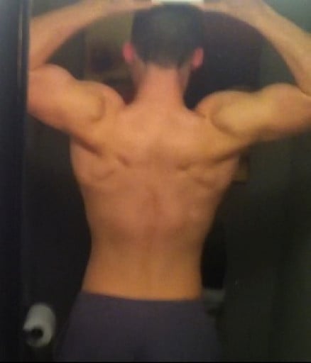 A progress pic of a 5'10" man showing a muscle gain from 150 pounds to 175 pounds. A total gain of 25 pounds.